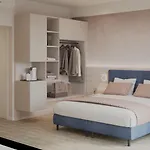 Bologna Otel 3*